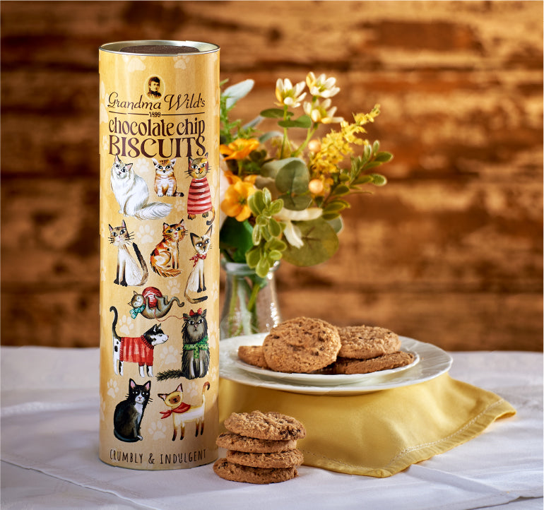 GRANDMA WILDS Cats in Jumper Giant Tube - Chocolate Chip Biscuits